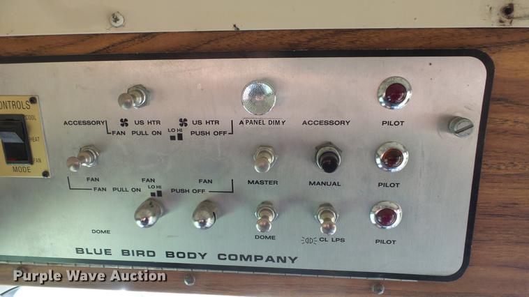 image for item FO9139 1993 Chevrolet G30 school bus