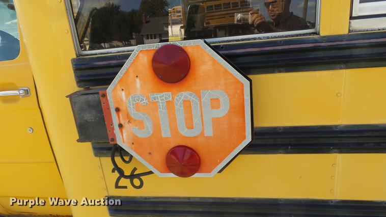 image for item FO9139 1993 Chevrolet G30 school bus