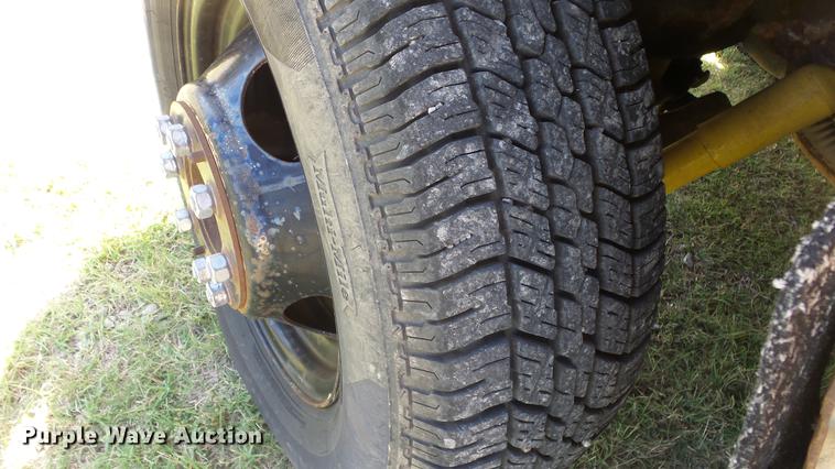 image for item FO9139 1993 Chevrolet G30 school bus