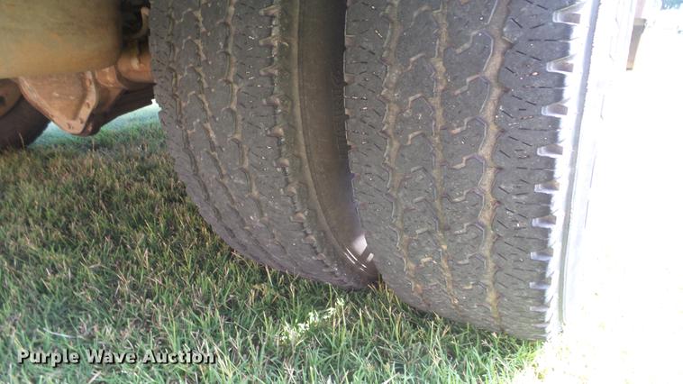 image for item FO9139 1993 Chevrolet G30 school bus