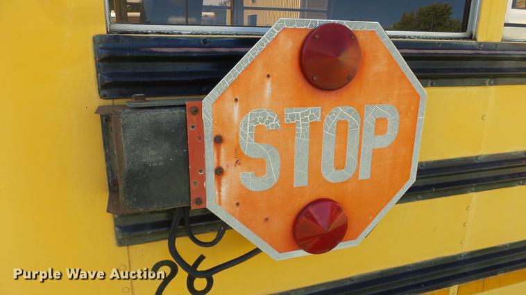 image for item FO9139 1993 Chevrolet G30 school bus