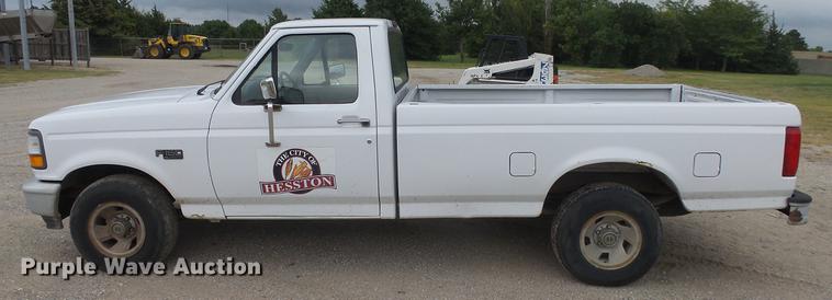 image for item FO9146 1995 Ford F150 pickup truck