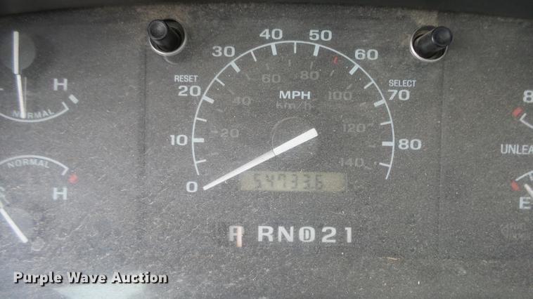 image for item FO9146 1995 Ford F150 pickup truck