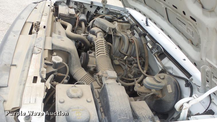 image for item FO9146 1995 Ford F150 pickup truck