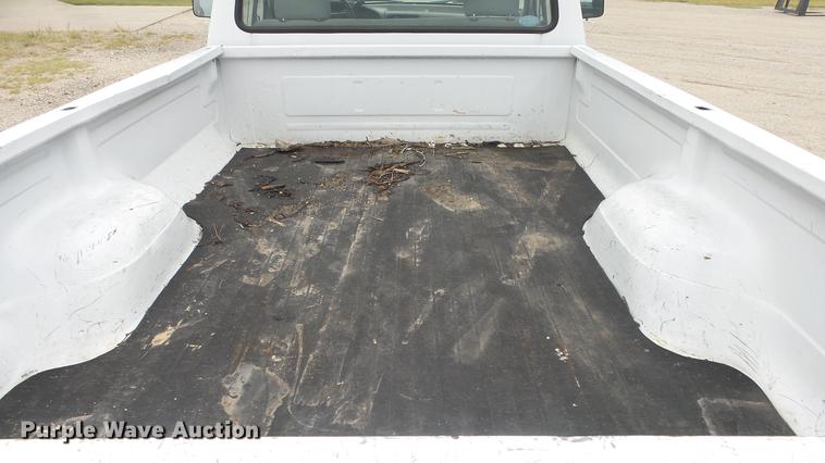 image for item FO9146 1995 Ford F150 pickup truck