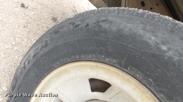 image for item FO9146 1995 Ford F150 pickup truck