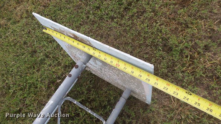 image for item FO9153 Radio tower