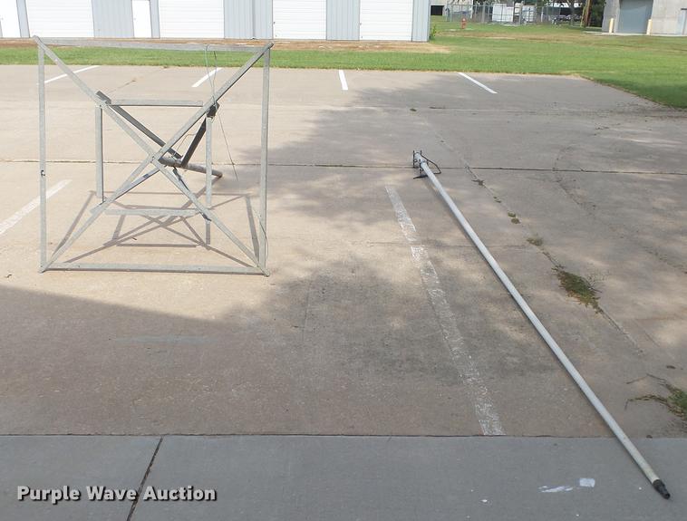 image for item FO9155 Radio tower