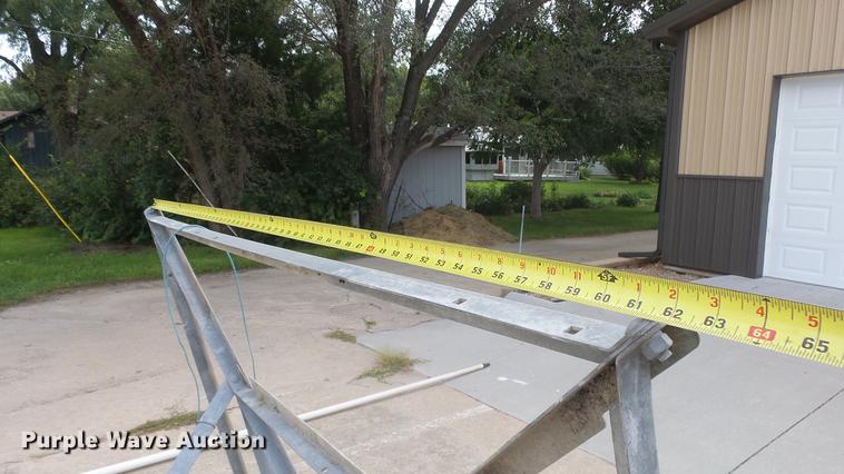 image for item FO9155 Radio tower