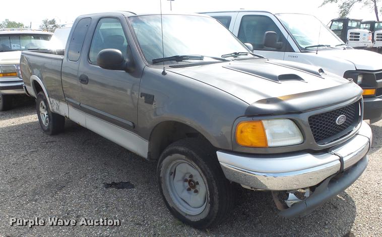 image for item FO9172 2004 Ford F150 SuperCab pickup truck