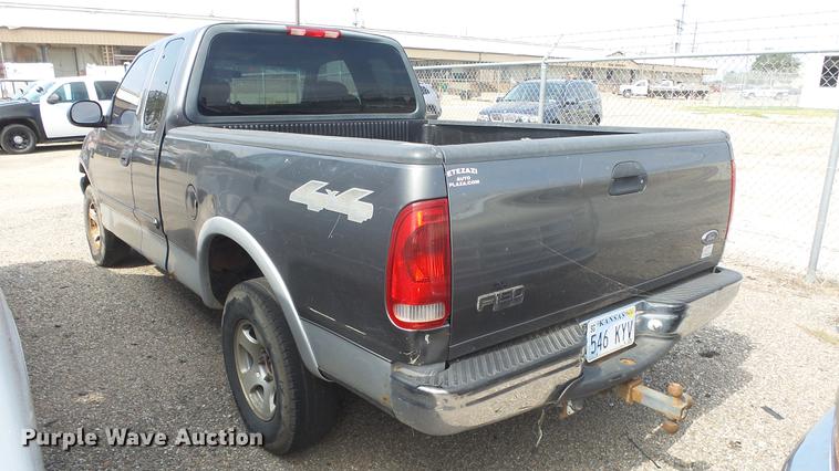 image for item FO9172 2004 Ford F150 SuperCab pickup truck