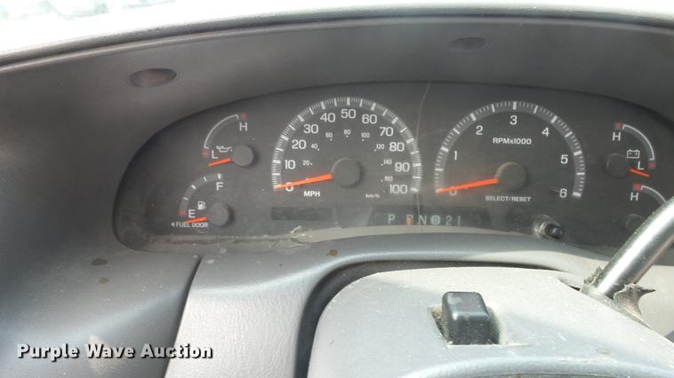 image for item FO9172 2004 Ford F150 SuperCab pickup truck