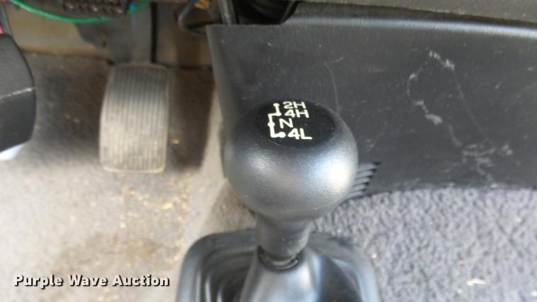 image for item FO9172 2004 Ford F150 SuperCab pickup truck