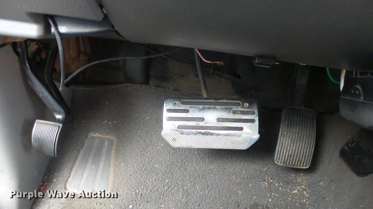 image for item FO9172 2004 Ford F150 SuperCab pickup truck