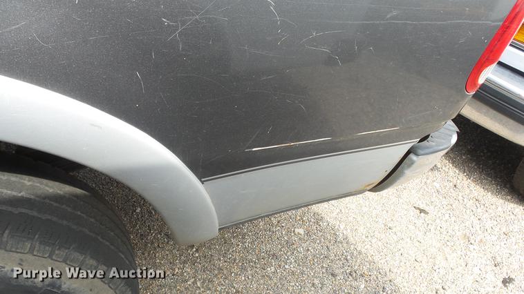 image for item FO9172 2004 Ford F150 SuperCab pickup truck