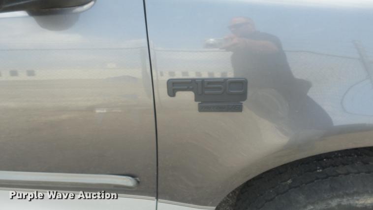 image for item FO9172 2004 Ford F150 SuperCab pickup truck