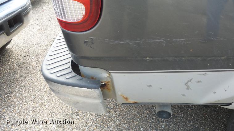 image for item FO9172 2004 Ford F150 SuperCab pickup truck