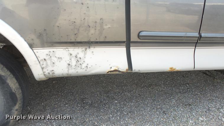 image for item FO9172 2004 Ford F150 SuperCab pickup truck