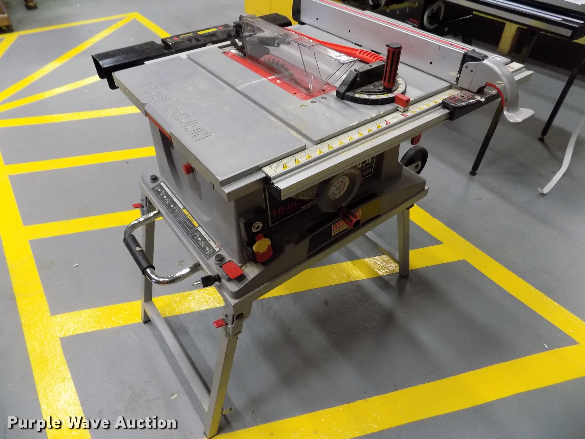 Craftsman 137.218301 table saw in Hays, KS Item ER9160 sold Purple Wave