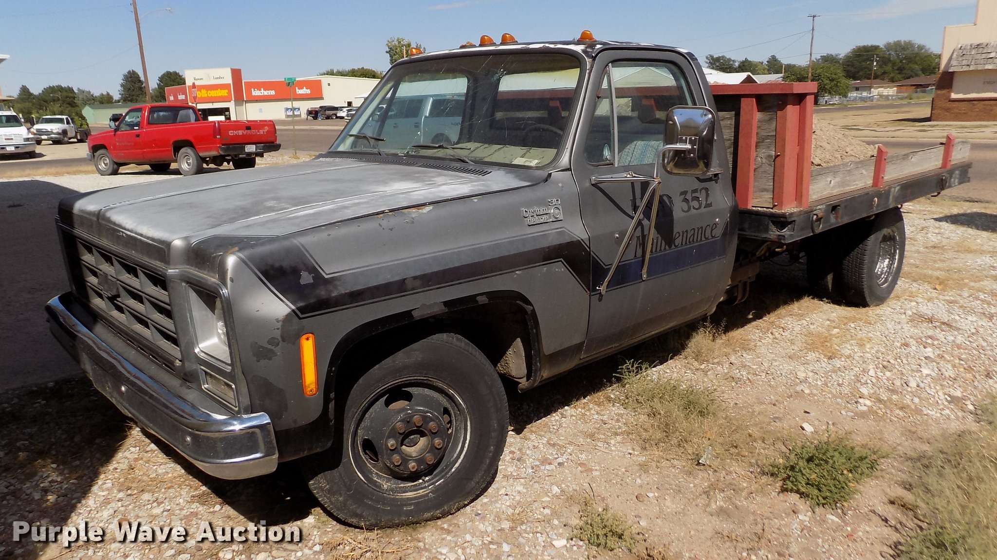 1979 Chevrolet C30 Custom Deluxe dump flatbed pickup truck in Goodland