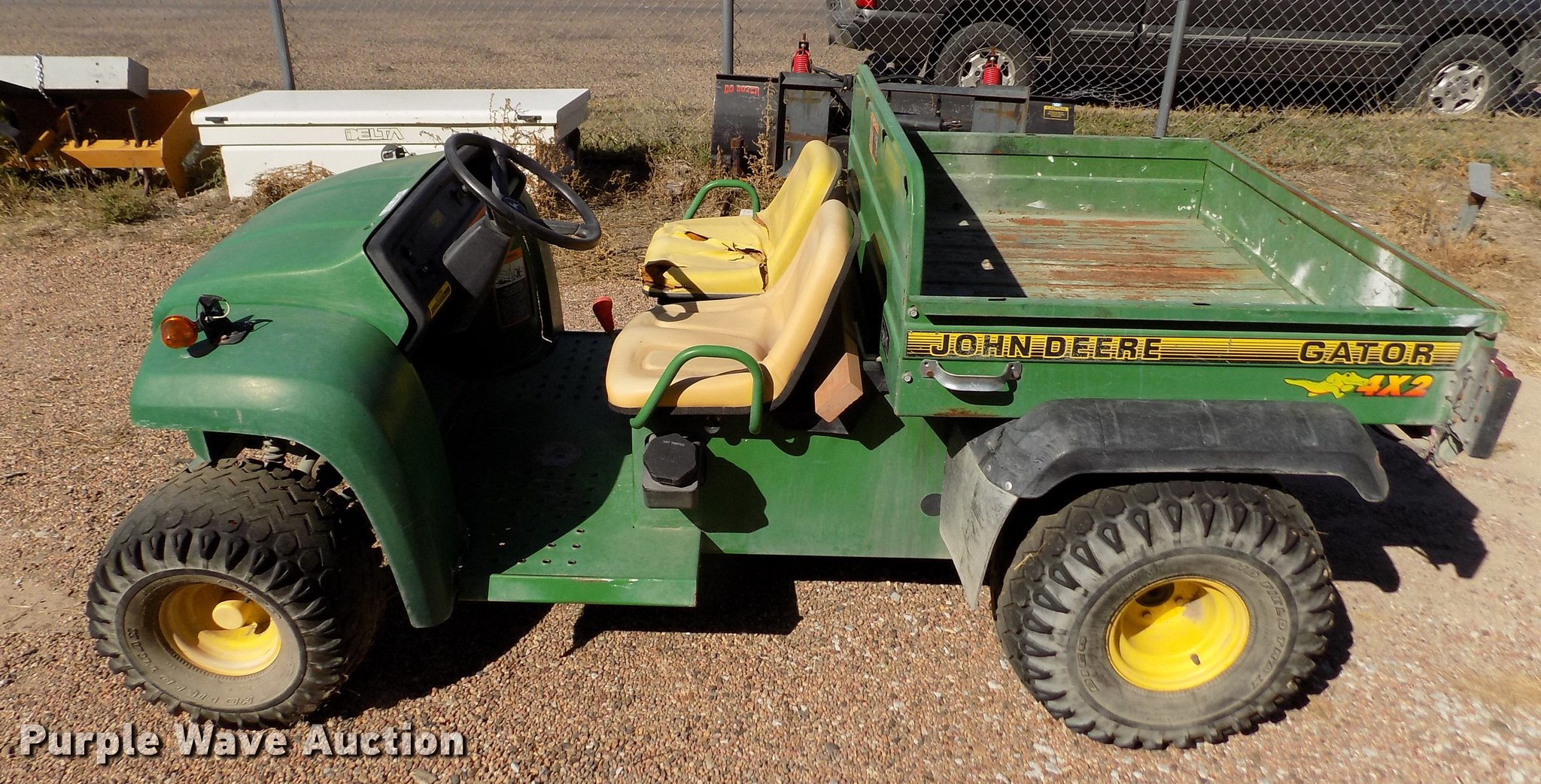 1995 John Deere 4X2 Gator utility vehicle in Goodland, KS Item ER9191