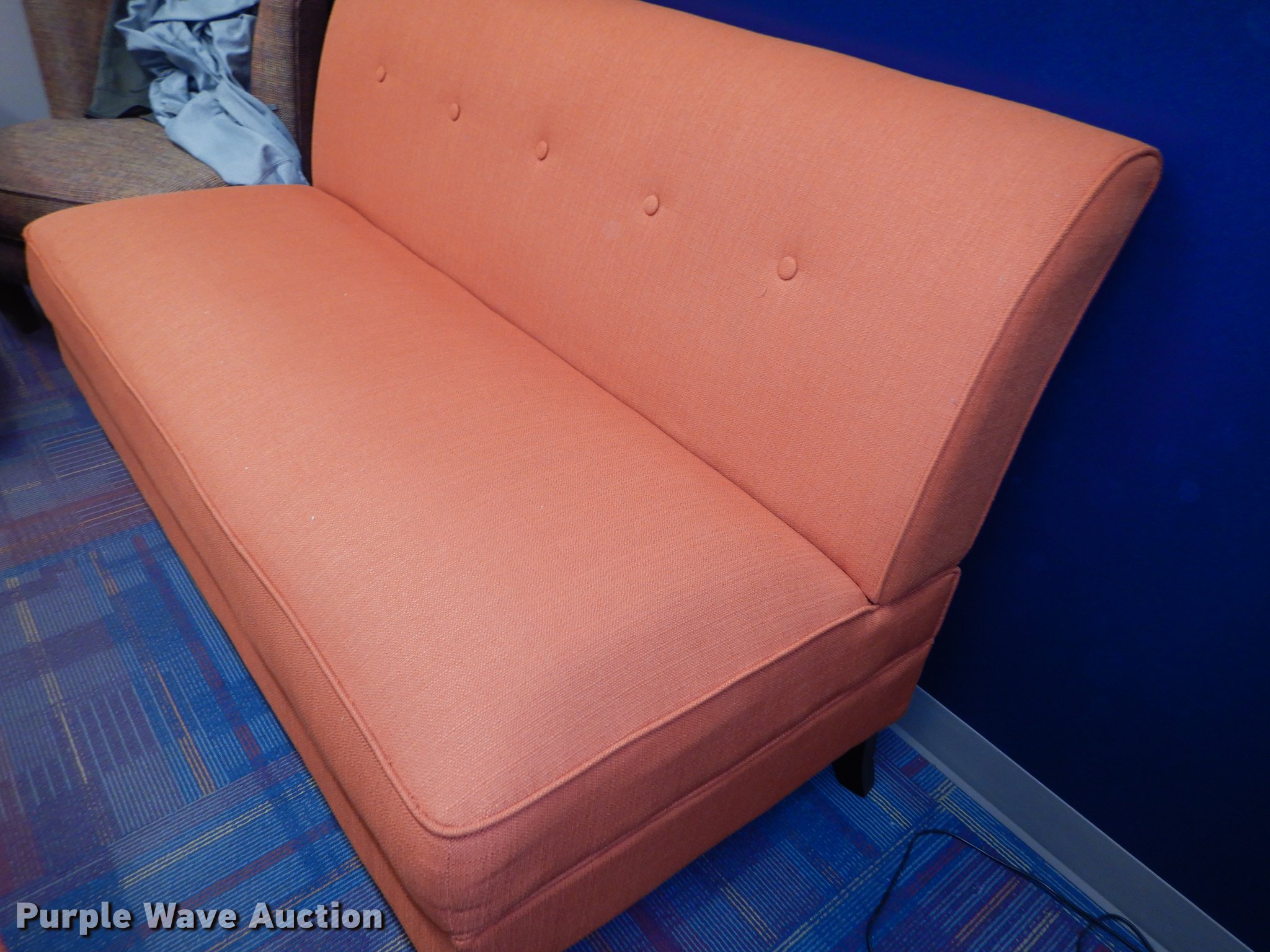 Furniture in Lawrence, KS Item FC9401 sold Purple Wave