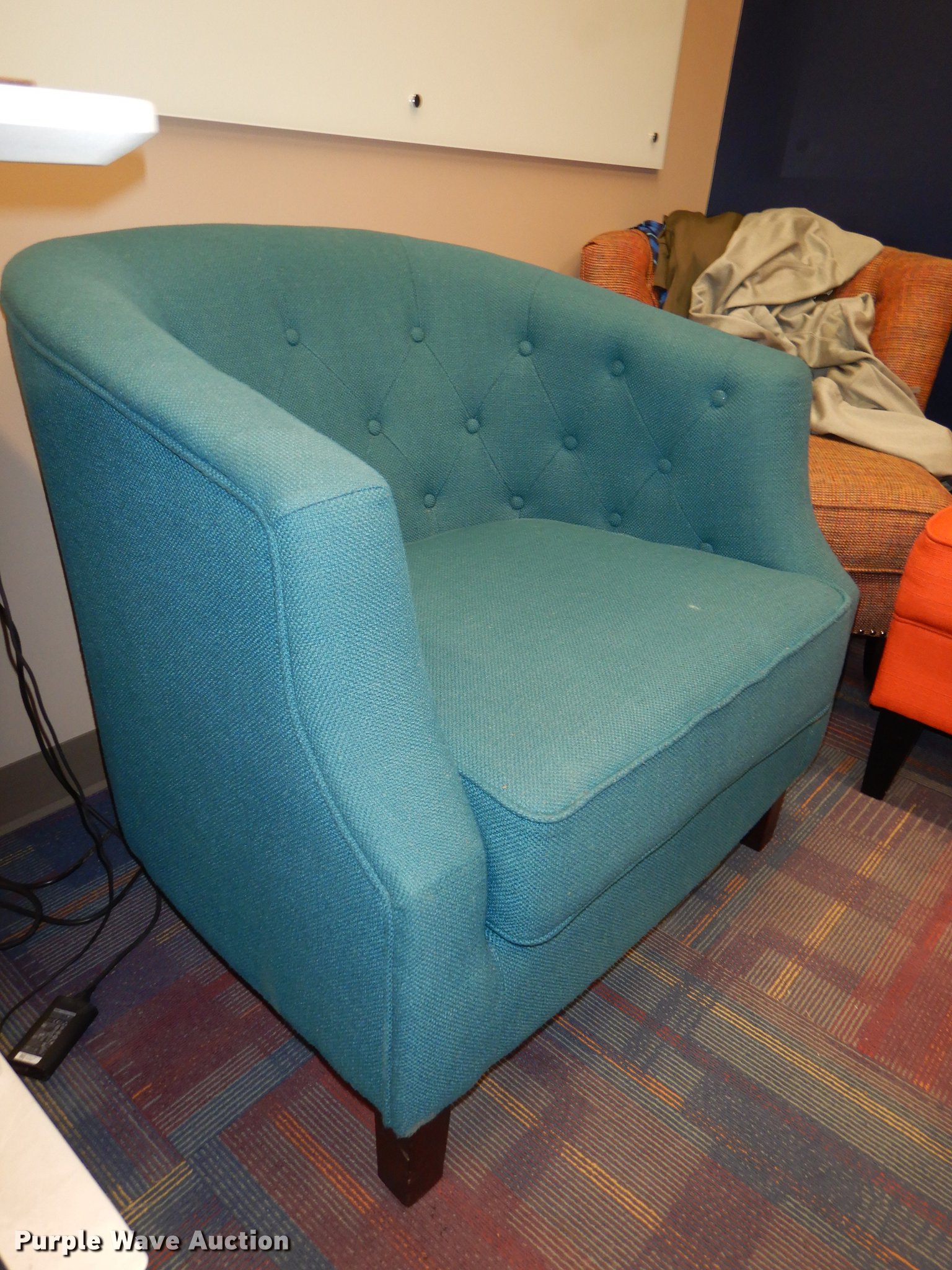 Furniture in Lawrence, KS Item FC9401 sold Purple Wave