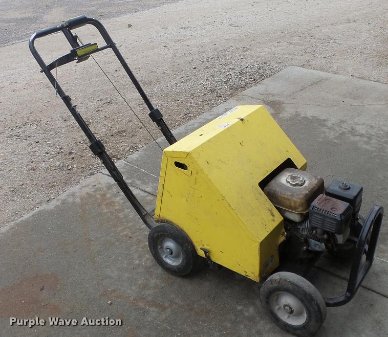 image for item AM9180 Lawn aerator