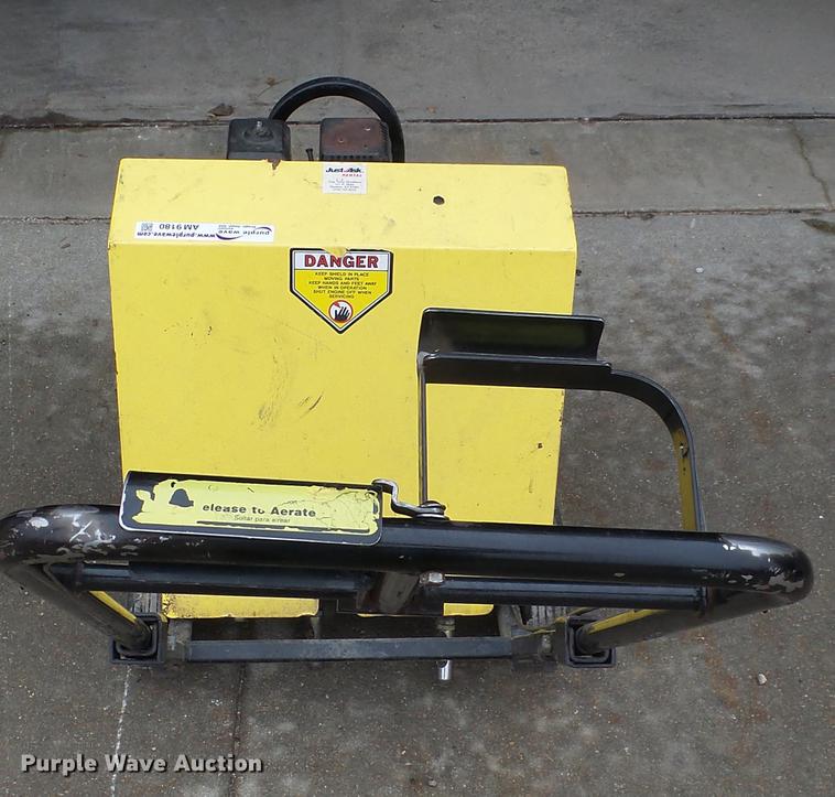 image for item AM9180 Lawn aerator