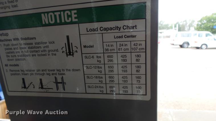 image for item AM9184 2013 Genie SLC-12 material lift