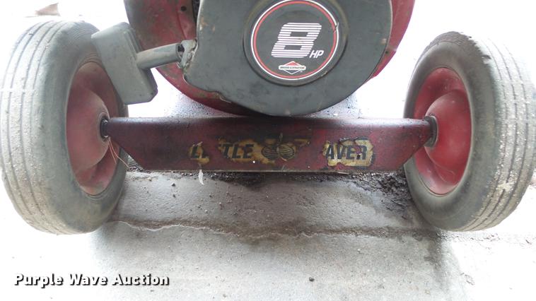 image for item AM9185 Little Beaver post hole digger