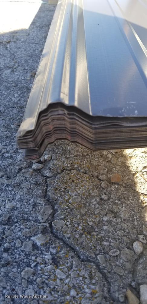 image for item AX9011 (34) sheets of Ag Panel Steel metal siding/roofing