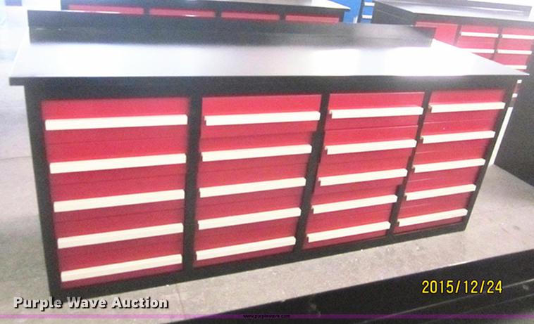 image for item DA8284 Steel tool bench