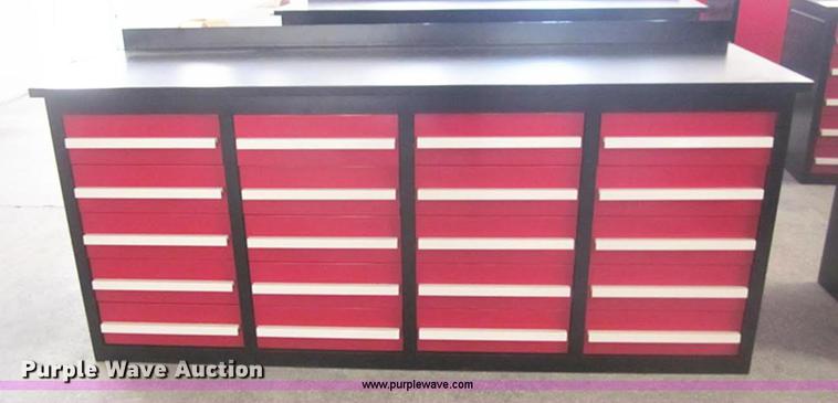 image for item DA8284 Steel tool bench