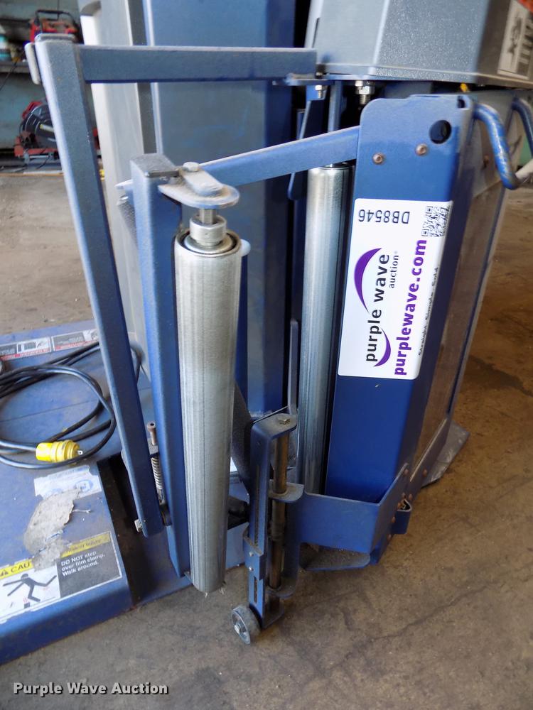 image for item DB8546 2010 Lantech Q300XT stretch wrapping system