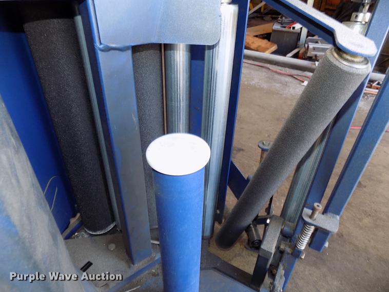 image for item DB8546 2010 Lantech Q300XT stretch wrapping system