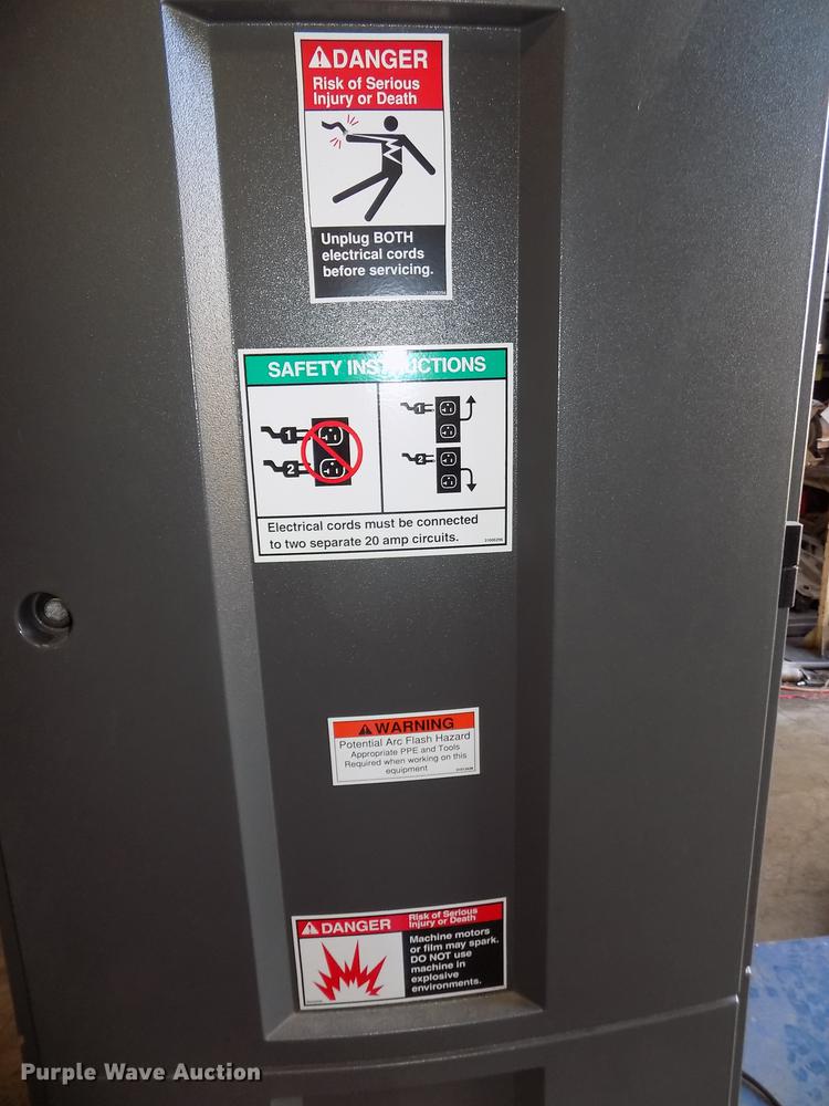 image for item DB8546 2010 Lantech Q300XT stretch wrapping system