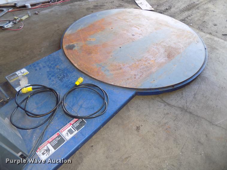 image for item DB8546 2010 Lantech Q300XT stretch wrapping system