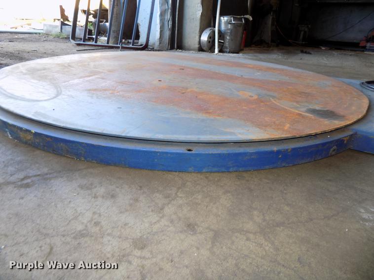 image for item DB8546 2010 Lantech Q300XT stretch wrapping system