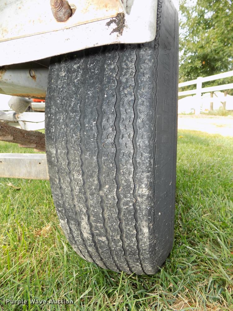 image for item DB8548 Midwest Industries Shorelander boat trailer