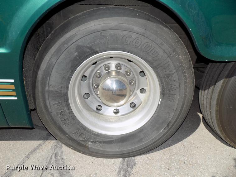 image for item DB8557 2000 Blue Bird LTC40 coach bus