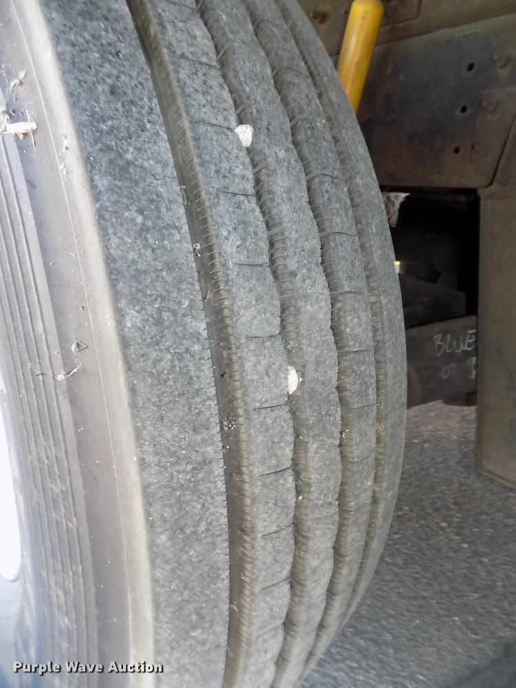 image for item DB8557 2000 Blue Bird LTC40 coach bus