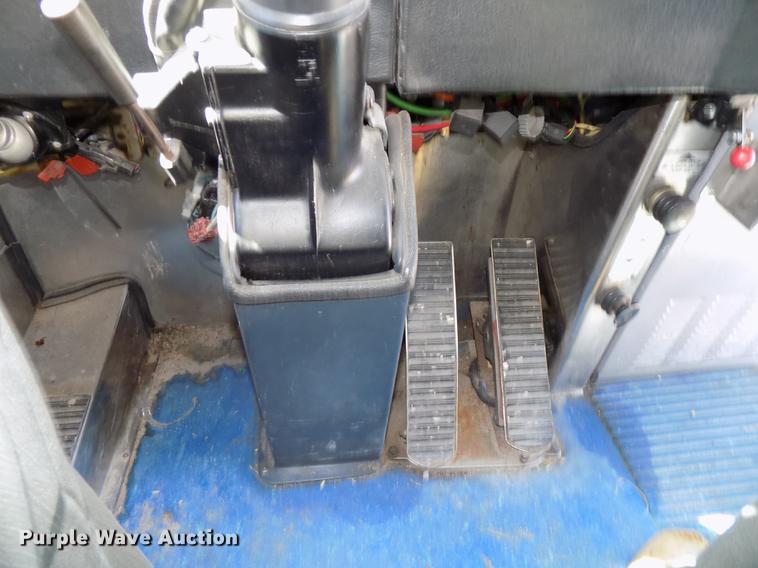 image for item DB8558 1996 MCI 102-D3 coach bus