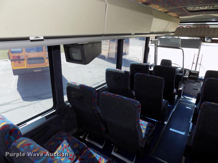 image for item DB8558 1996 MCI 102-D3 coach bus