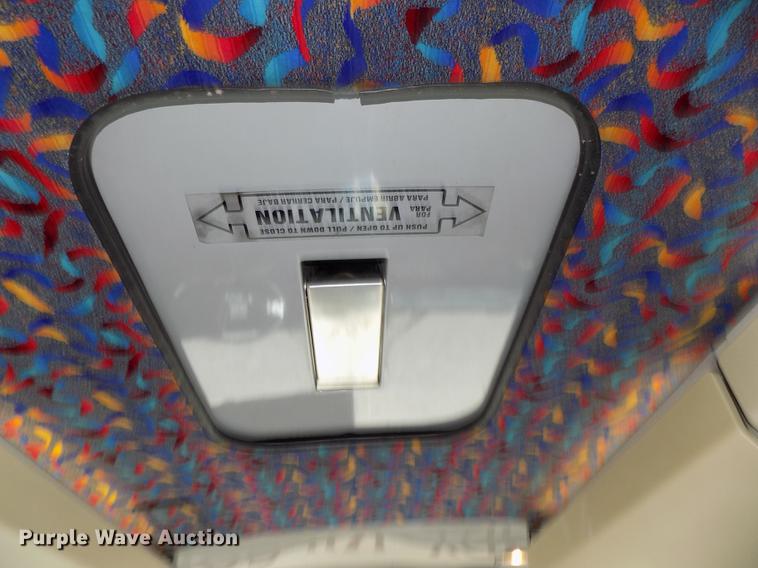 image for item DB8558 1996 MCI 102-D3 coach bus