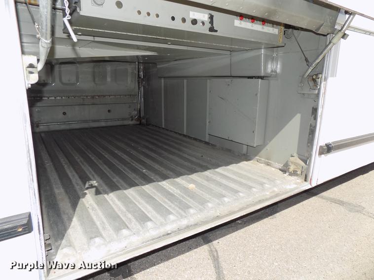 image for item DB8558 1996 MCI 102-D3 coach bus