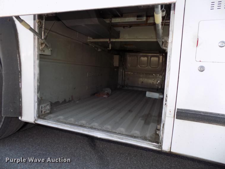 image for item DB8558 1996 MCI 102-D3 coach bus