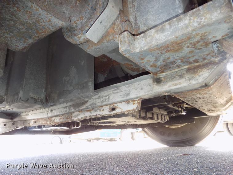 image for item DB8558 1996 MCI 102-D3 coach bus