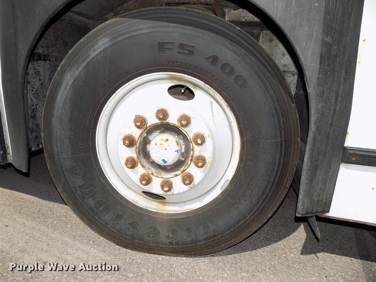 image for item DB8558 1996 MCI 102-D3 coach bus