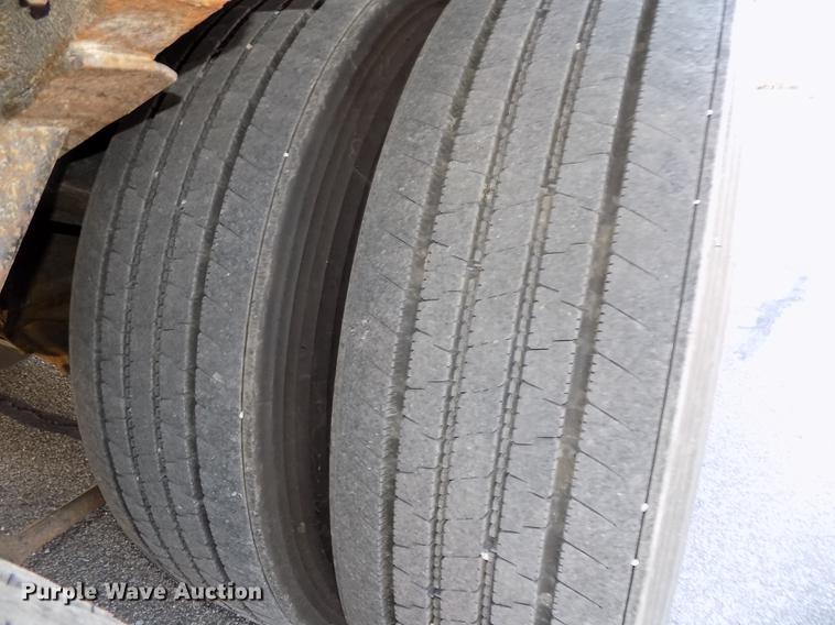 image for item DB8558 1996 MCI 102-D3 coach bus